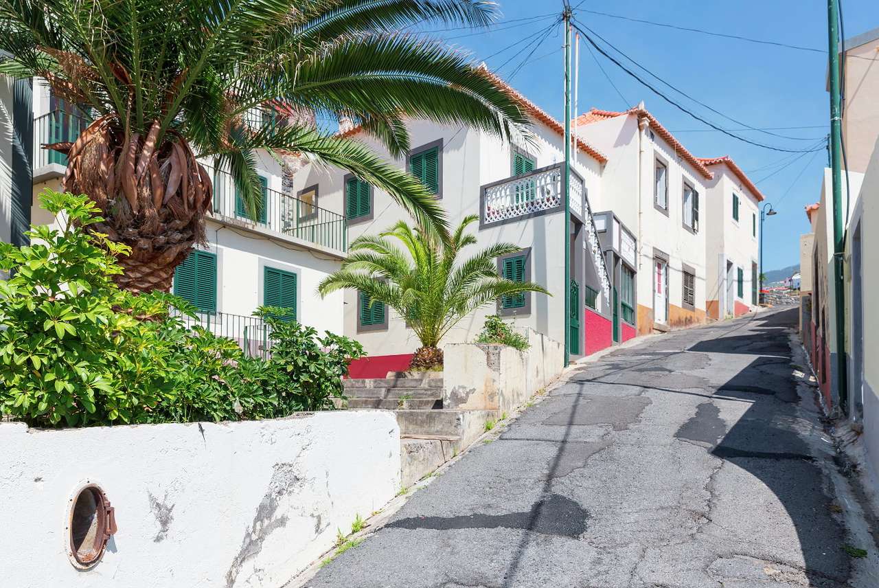 Câmara de Lobos på Madeira (Portugal) pussel online från foto