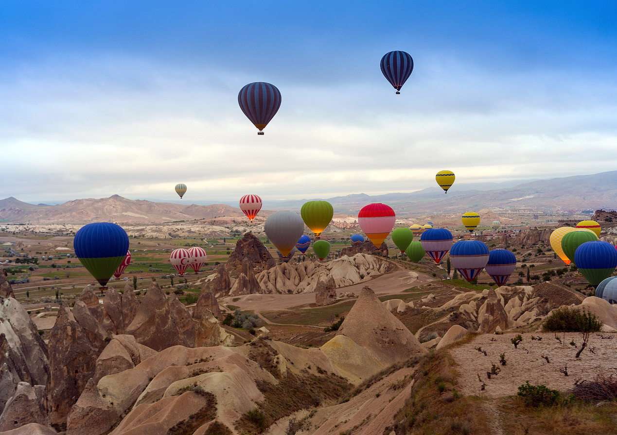 Balony nad Kappadokií (Turecko) puzzle online z fotografie