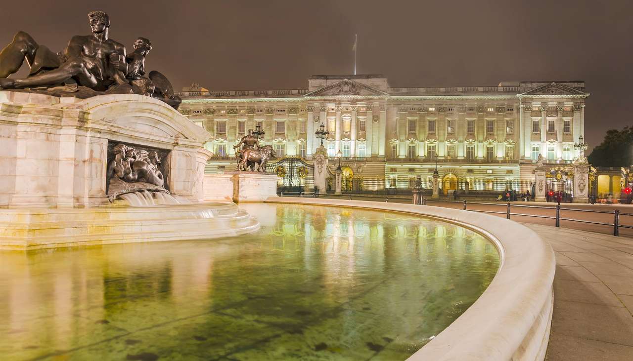 3d Puzzle-Monuments-Buckingham Palace de nuit 