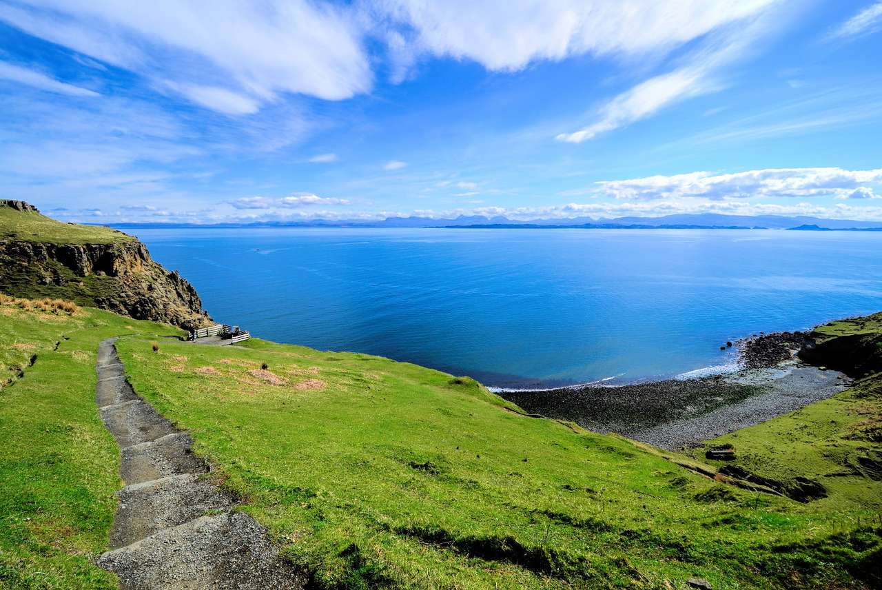Küste der Isle of Skye (Vereinigtes Königreich) Online-Puzzle
