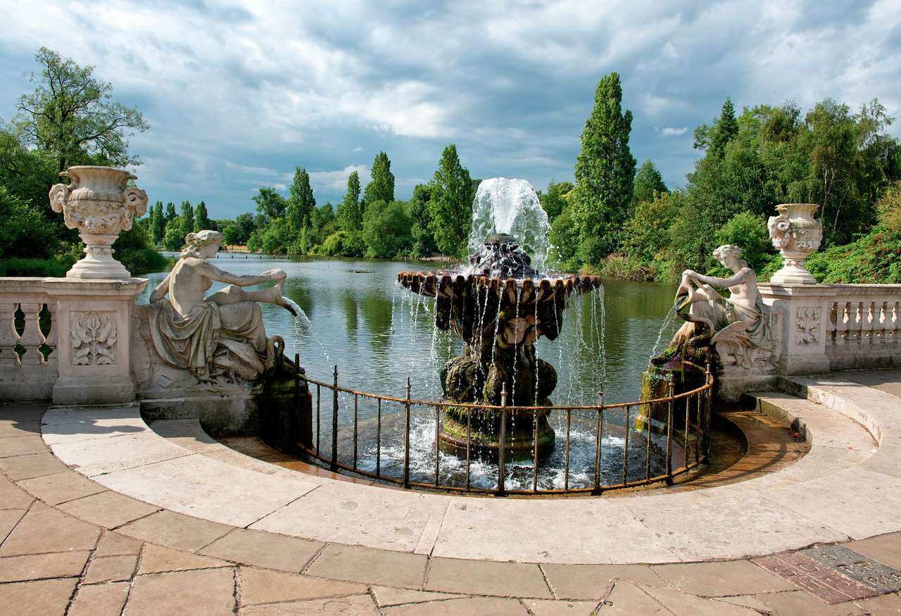 Fountain in Hyde Park (United Kingdom) online puzzle