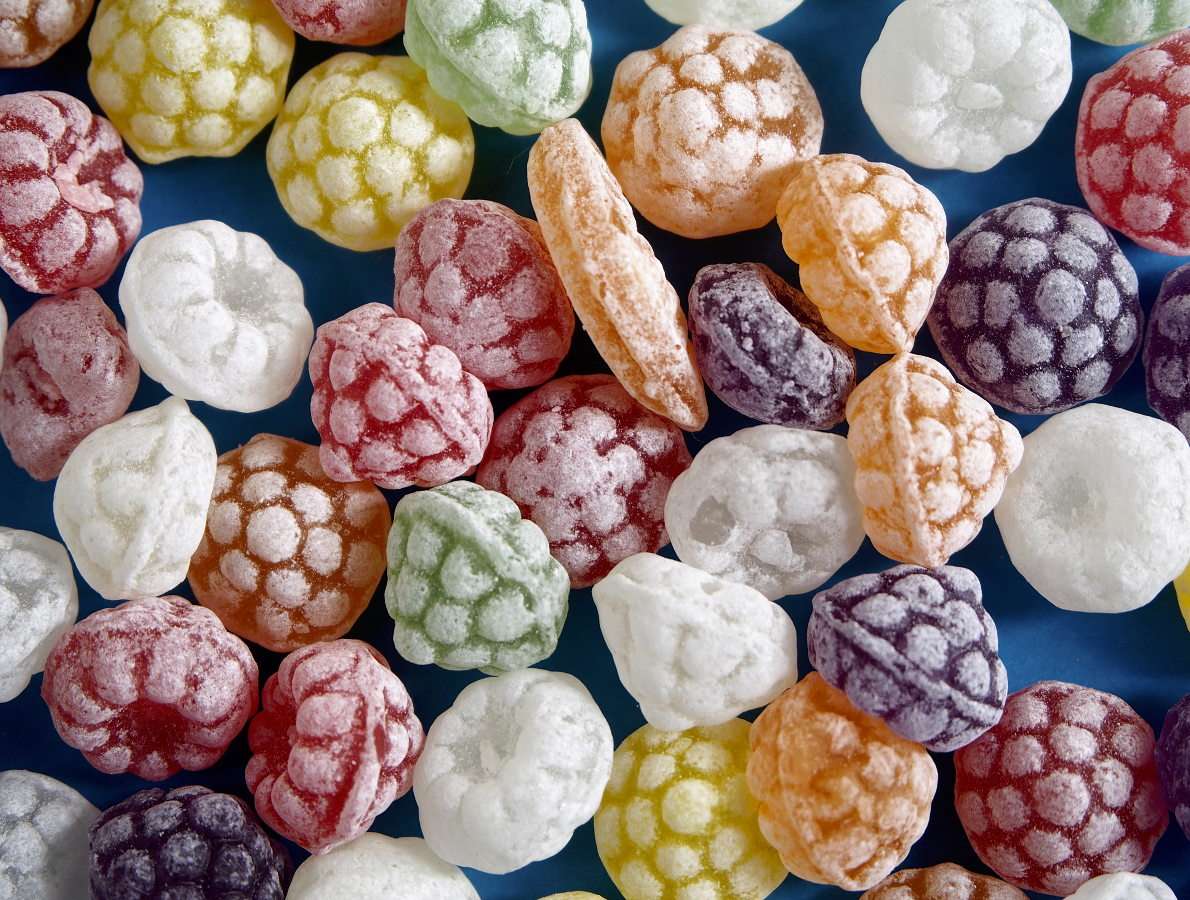 Цветни твърди бонбони онлайн пъзел