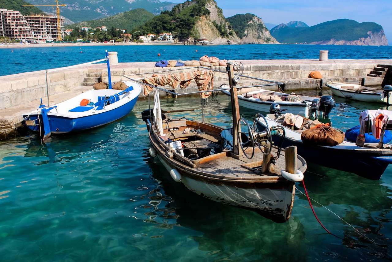 Jachthaven in Petrovac (Montenegro) online puzzel