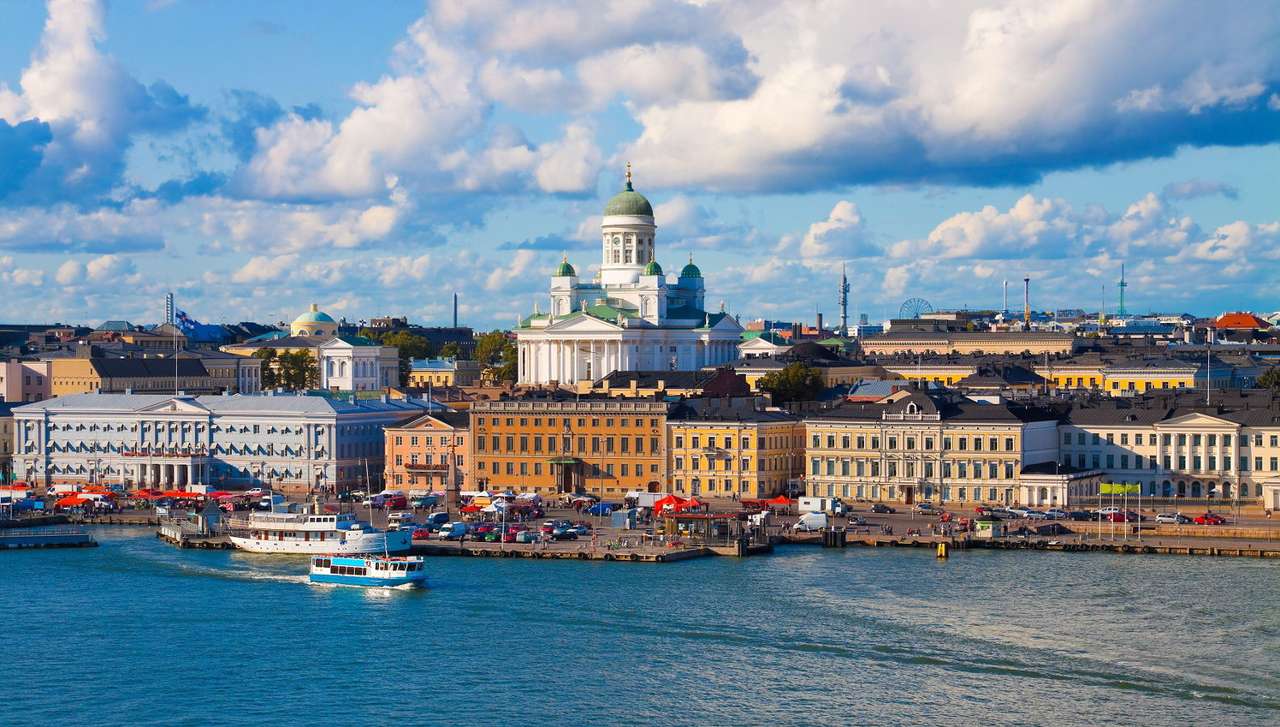 Лятна панорама на Хелзинки (Финландия) онлайн пъзел