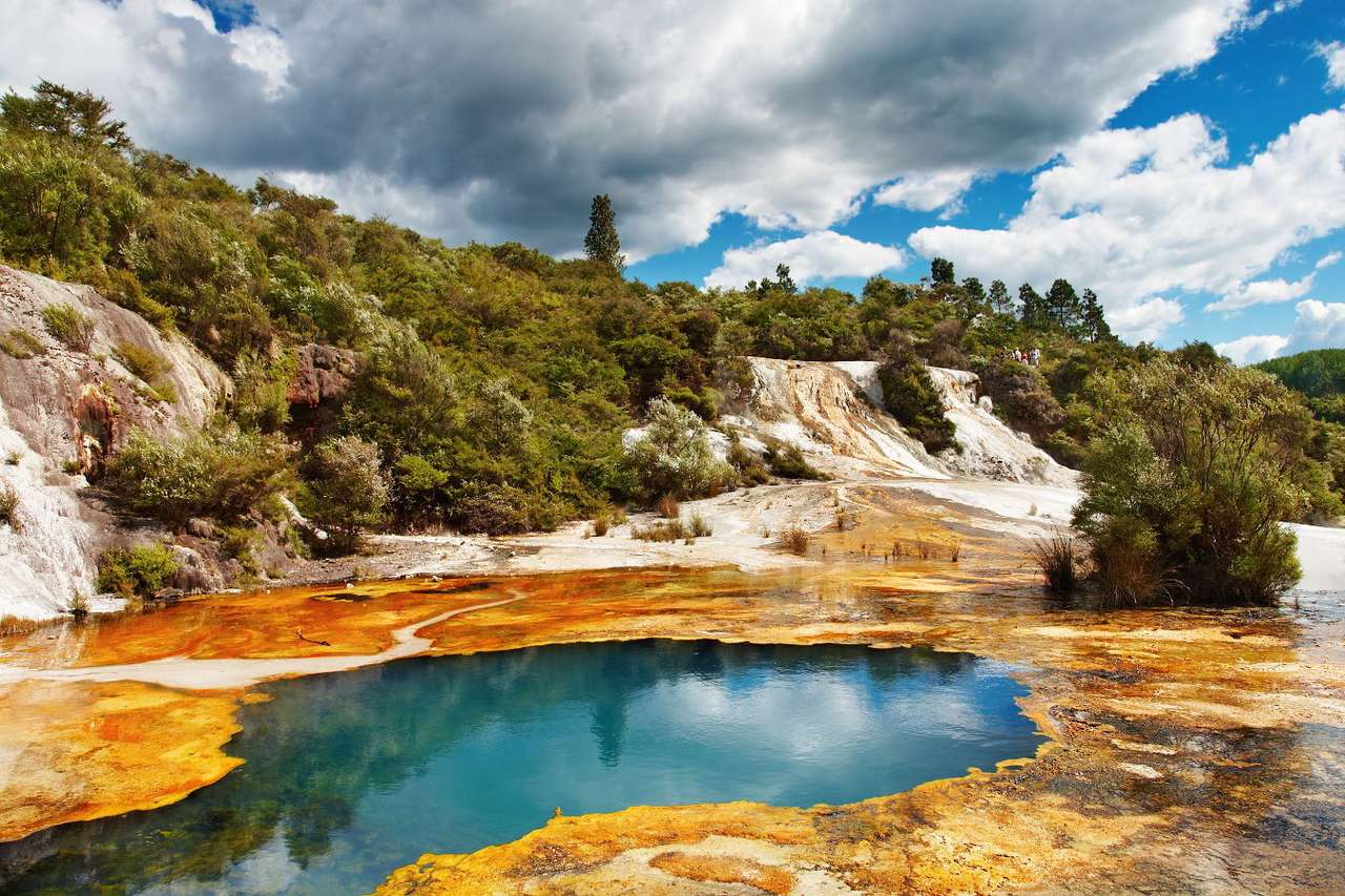 Wai-O-Tapu Thermal Wonderland (Нова Зеландия) онлайн пъзел от снимка