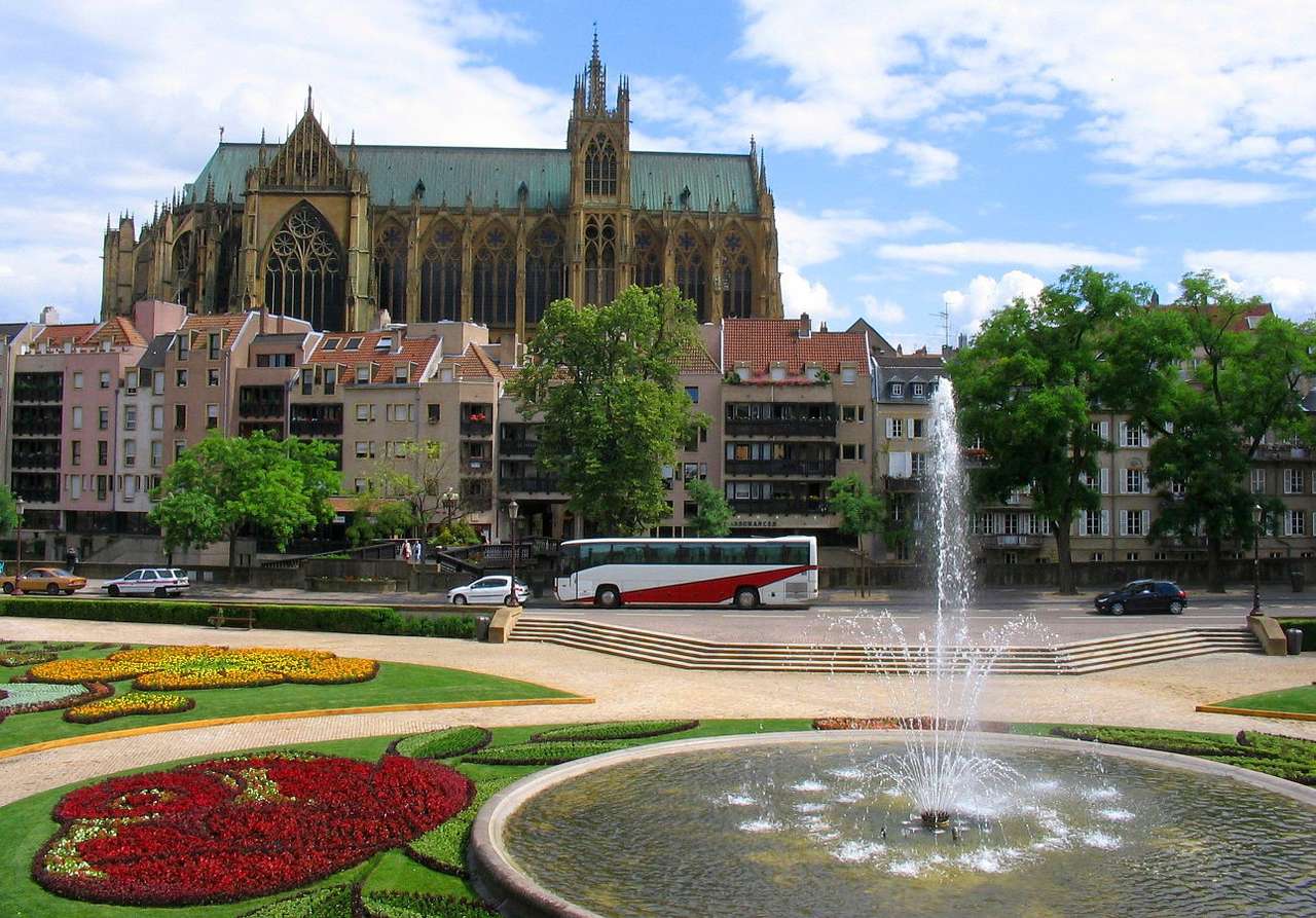 Kathedraal van Saint Stephen in Metz (Frankrijk) online puzzel