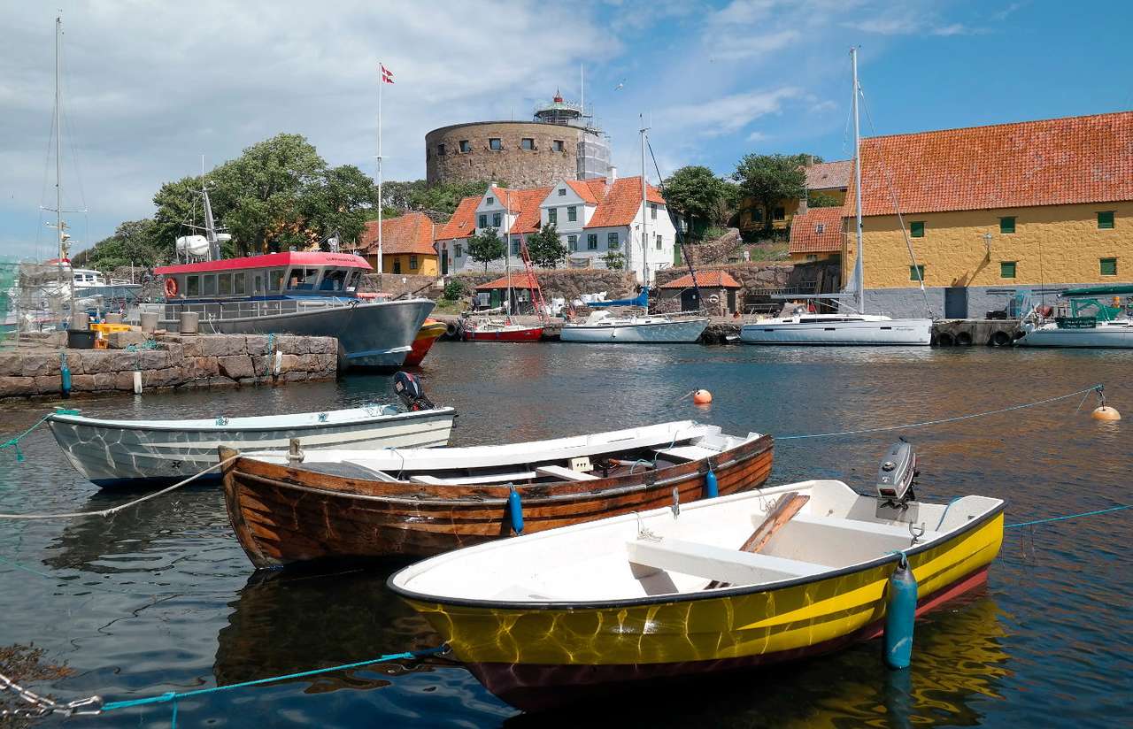 Port la Christiansø (Danemarca) puzzle online din fotografie
