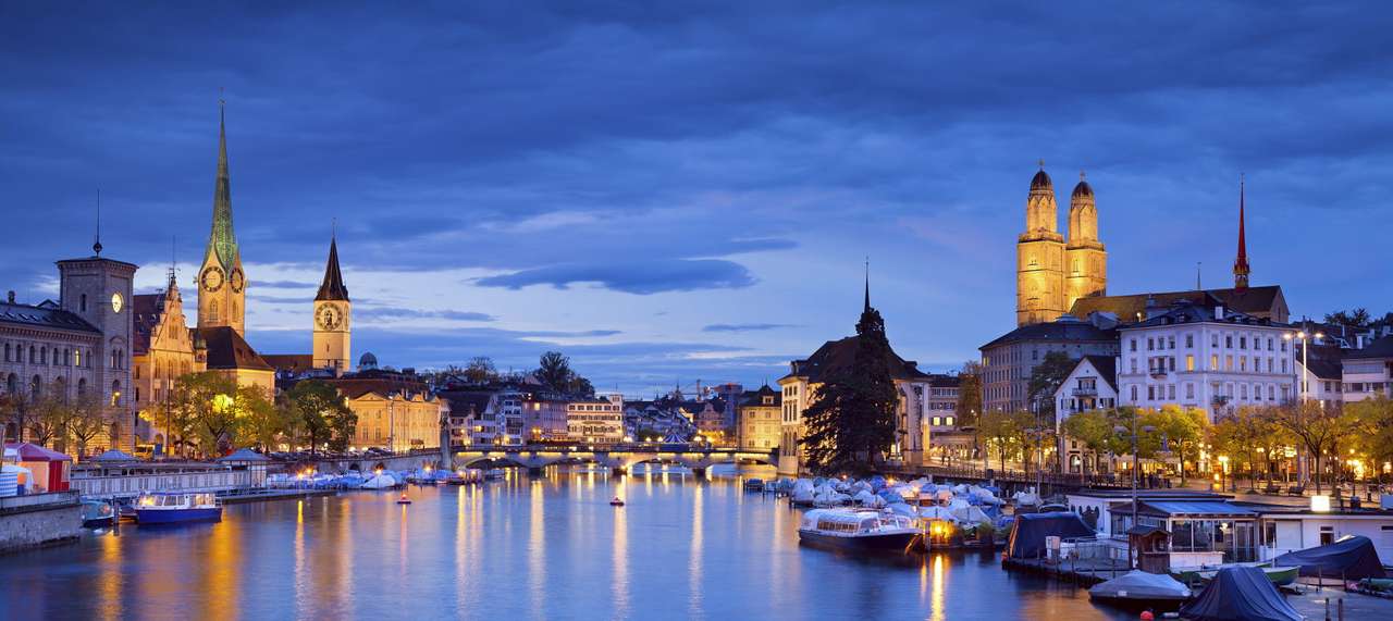 Kvällspanorama över Zürich (Schweiz) Pussel online