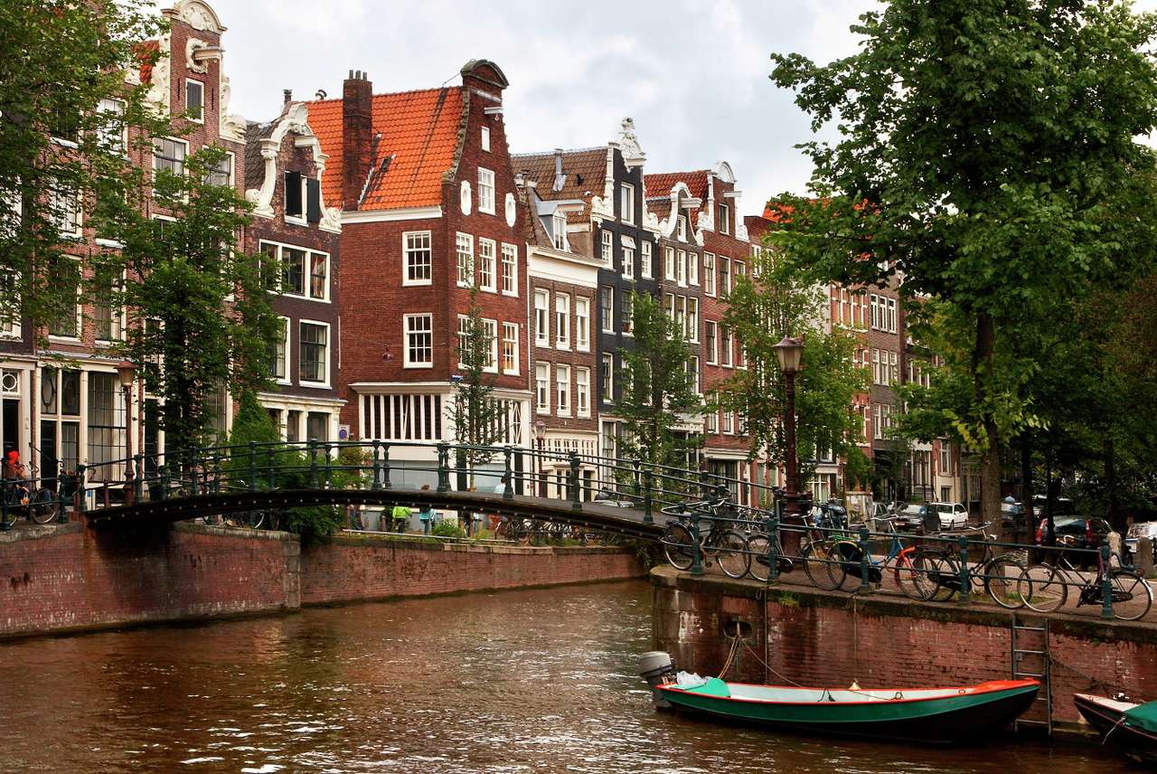 In Amsterdam (Netherlands) online puzzle