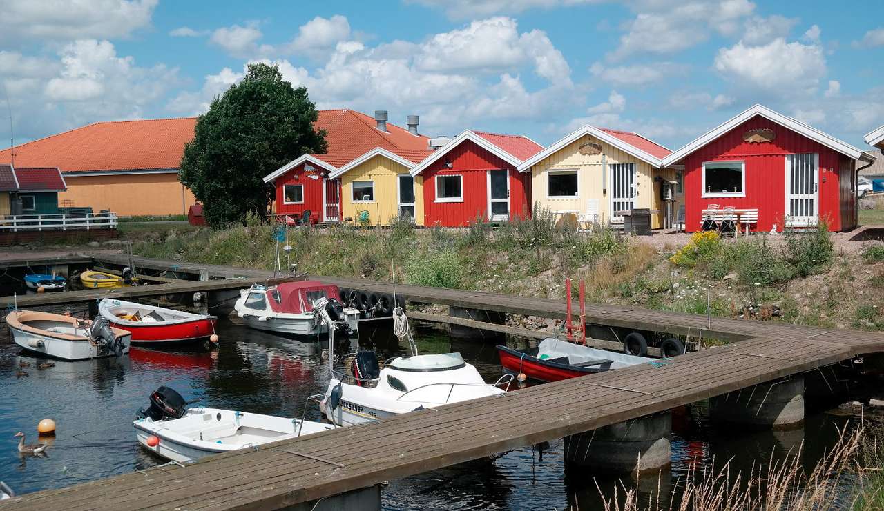 ネクセ（デンマーク）近くの小さな港 写真からオンラインパズル