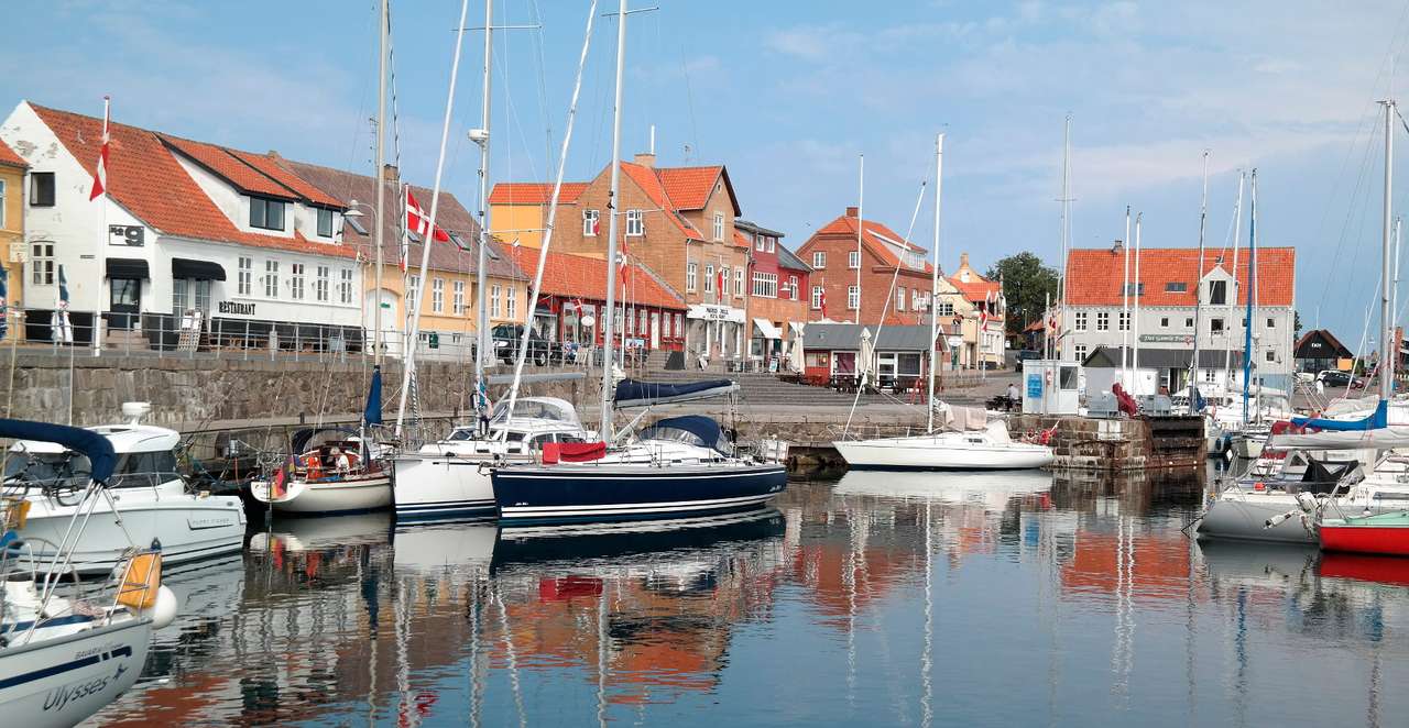 Båthamn i Tejn (Danmark) Pussel online