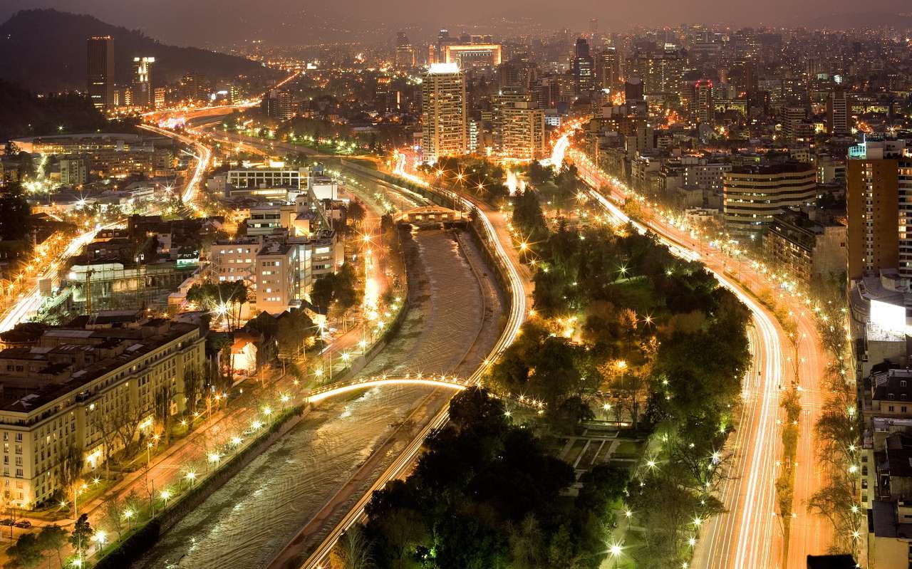 Νυχτερινή άποψη του Σαντιάγο της Χιλής (Χιλή) online παζλ