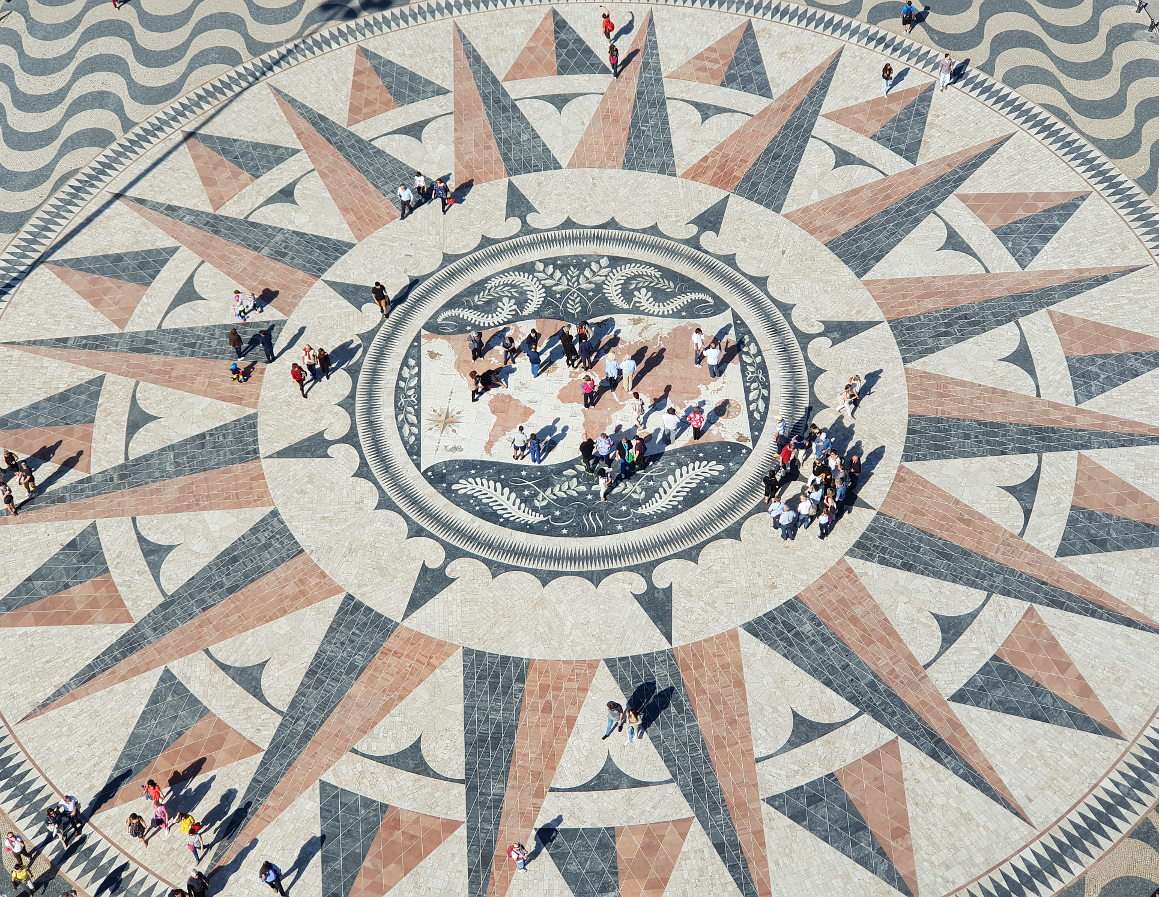 Rosa dos Ventos à Lisbonne (Portugal) puzzle en ligne à partir d'une photo