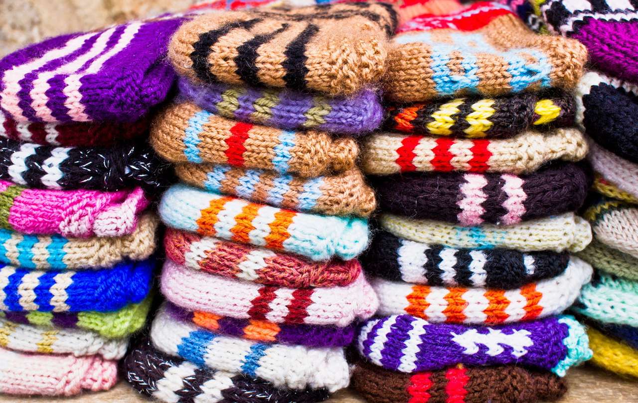 Calcetines de lana de colores rompecabezas en línea