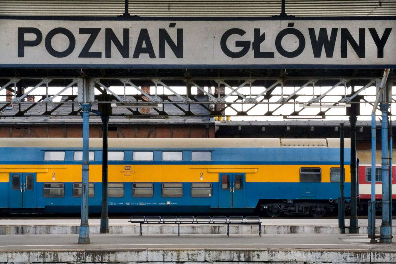 Σιδηροδρομικός σταθμός στο Πόζναν (Πολωνία) online παζλ