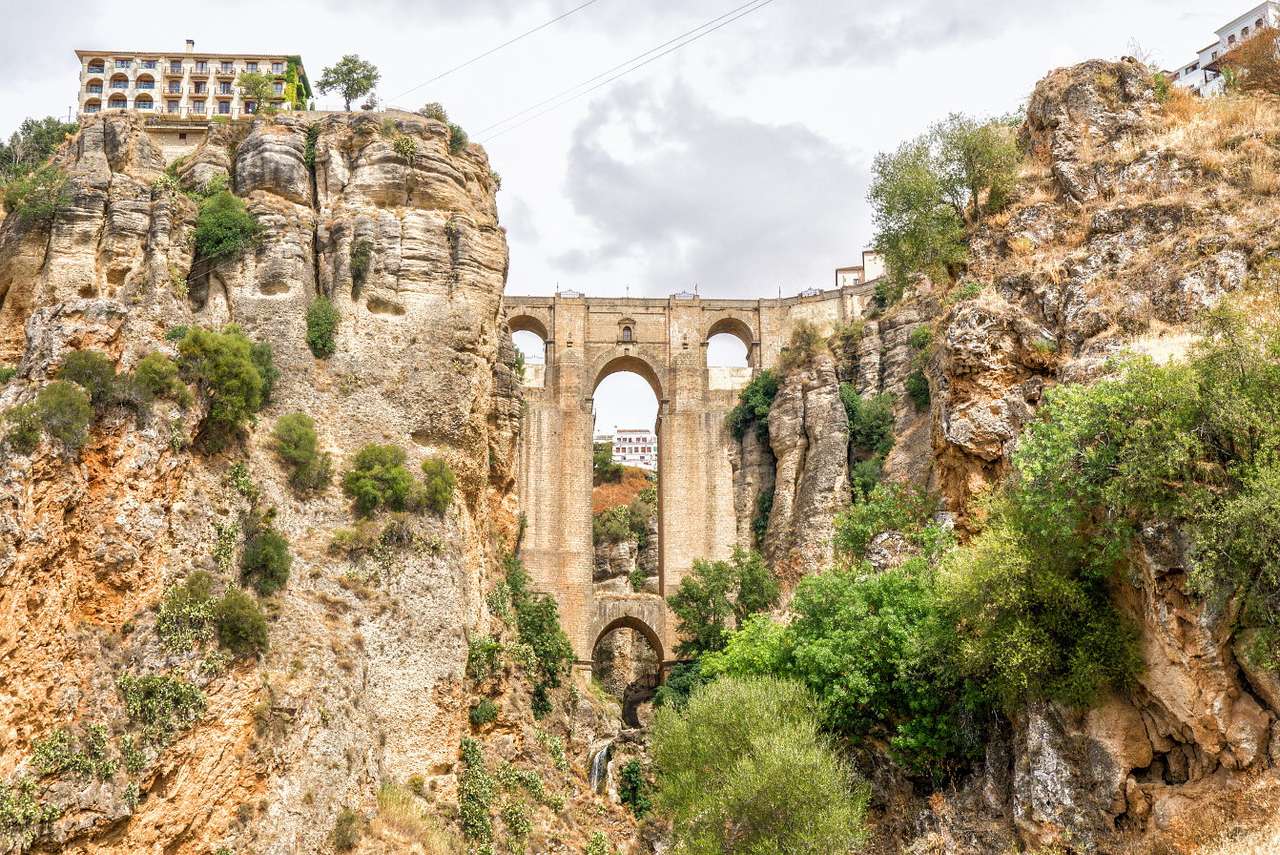 Puente Nuevo-bron i Ronda (Spanien) Pussel online