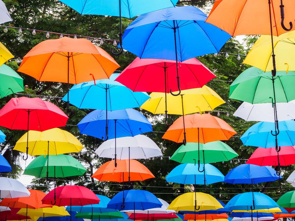 Paraguas de colores rompecabezas en línea