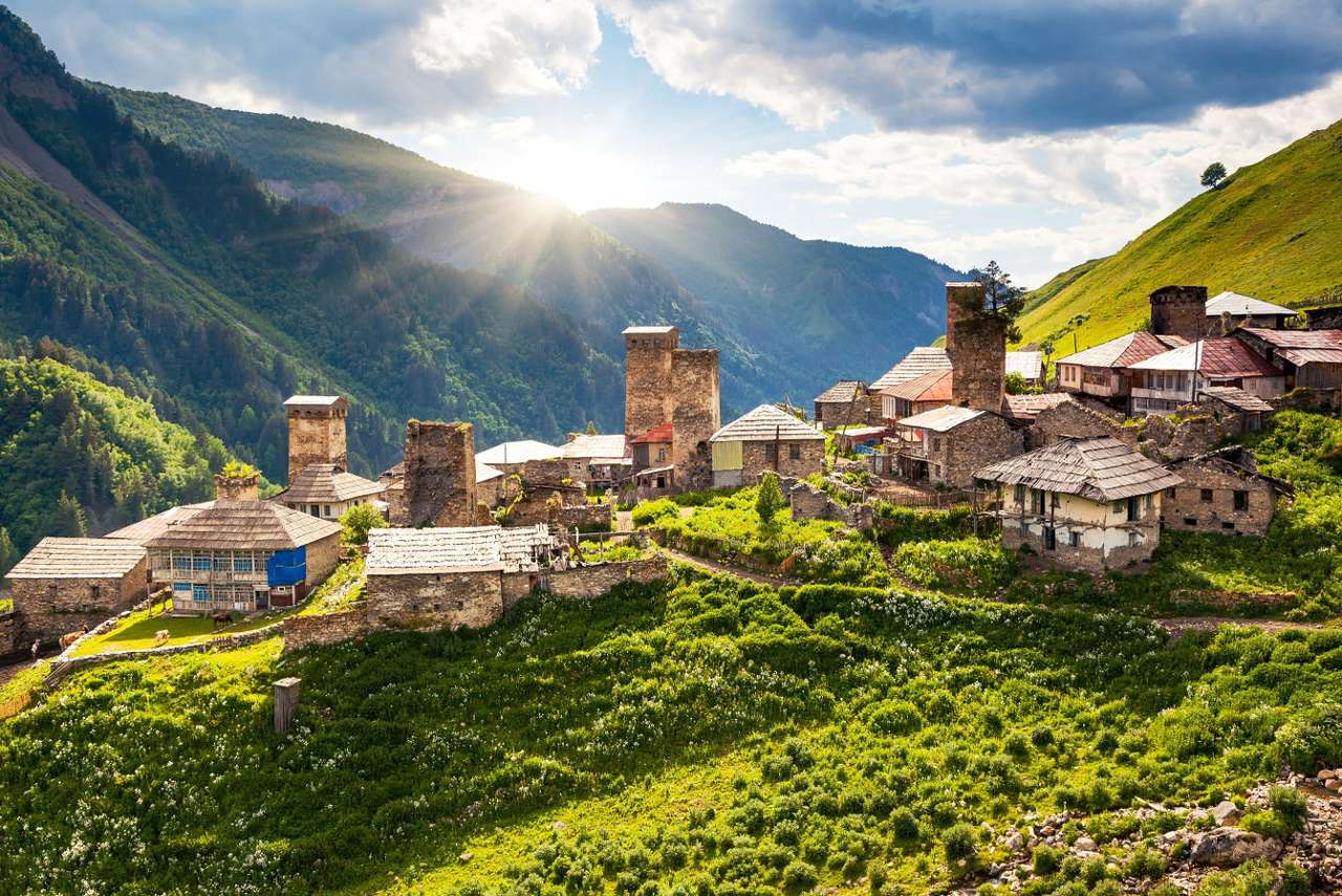 Планинско село Адиши (Грузия) онлайн пъзел от снимка