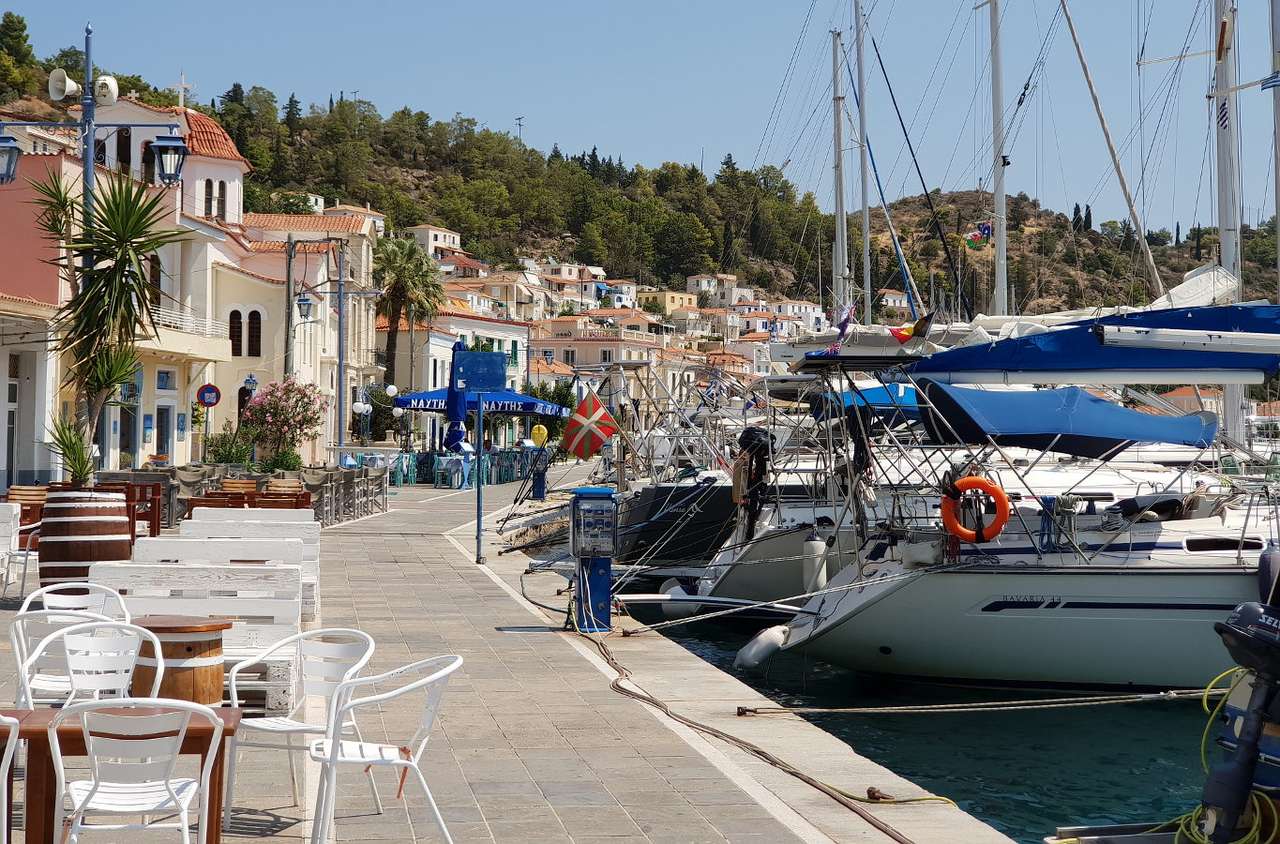 Waterfront of Poros (Greece) puzzle online from photo