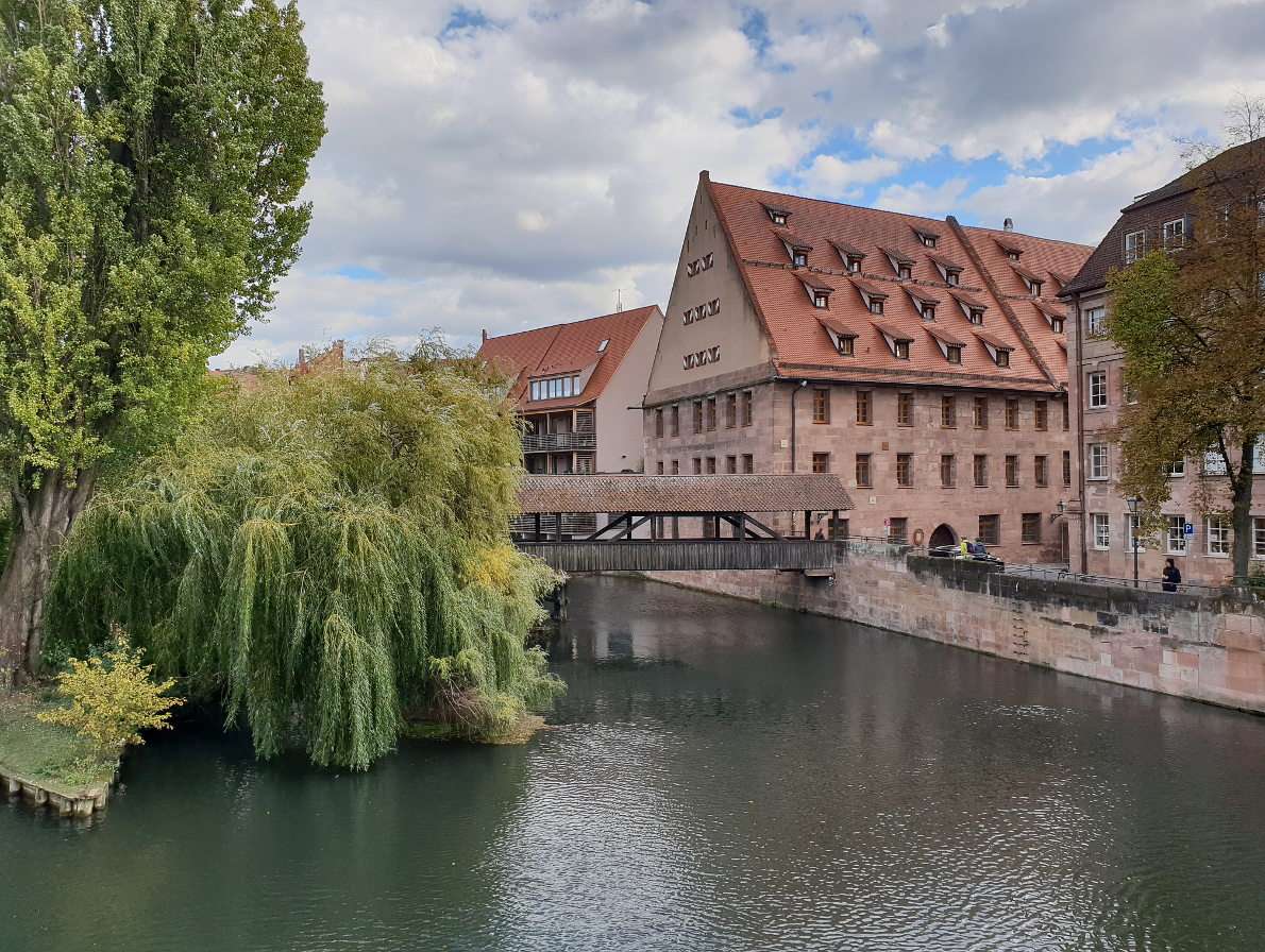 Wooden Hangman’s Bridge in Nuremberg (Germany) online puzzle