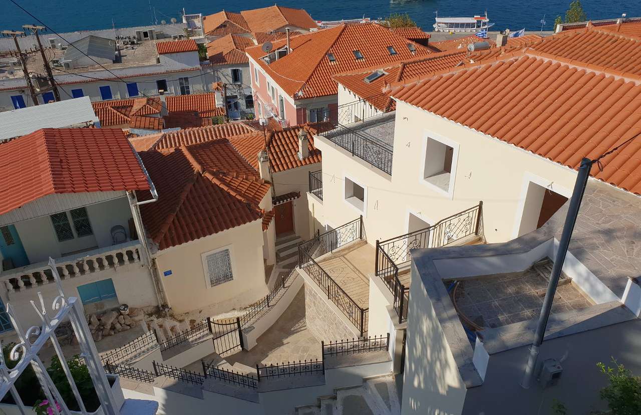 Häuser in Poros (Griechenland) Online-Puzzle