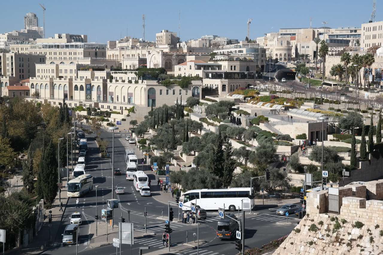 Jeruzsálem kilátása a falakról (Izrael) online puzzle