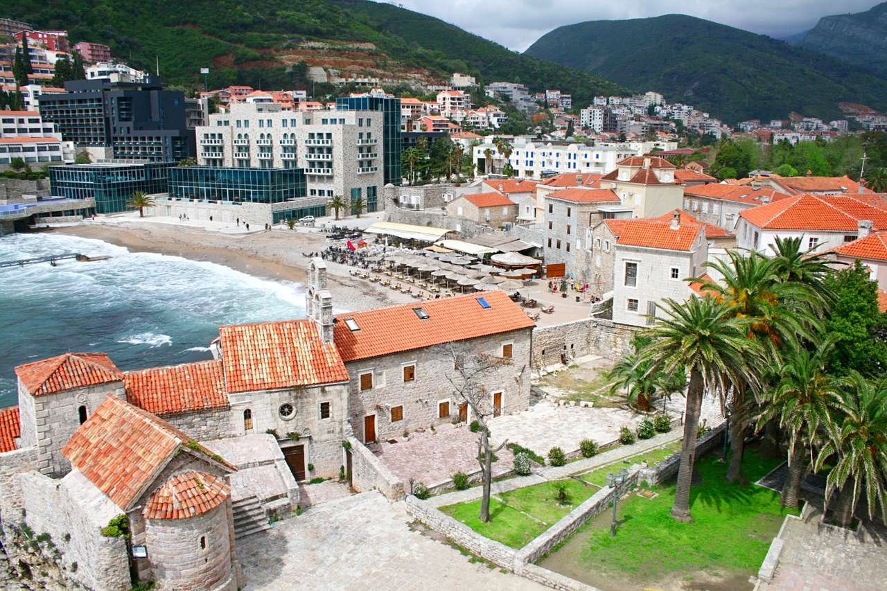 Old town in Budva (Montenegro) online puzzle