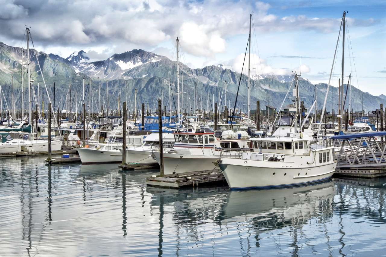 Yacht kikötő Sewardon (USA) puzzle online fotóról