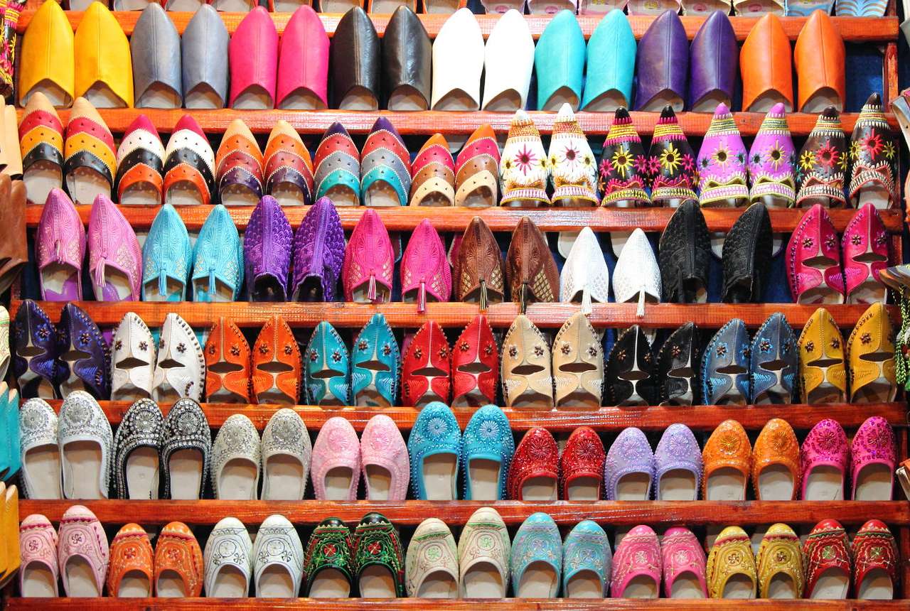 Sapatos de babouche marroquinos puzzle online a partir de fotografia