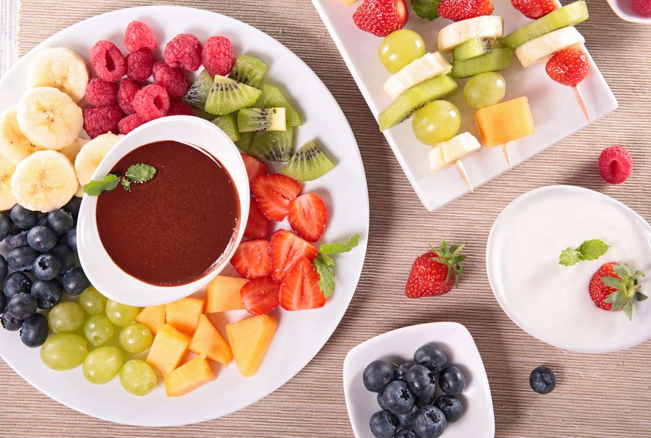 Fruit with chocolate sauce puzzle online from photo