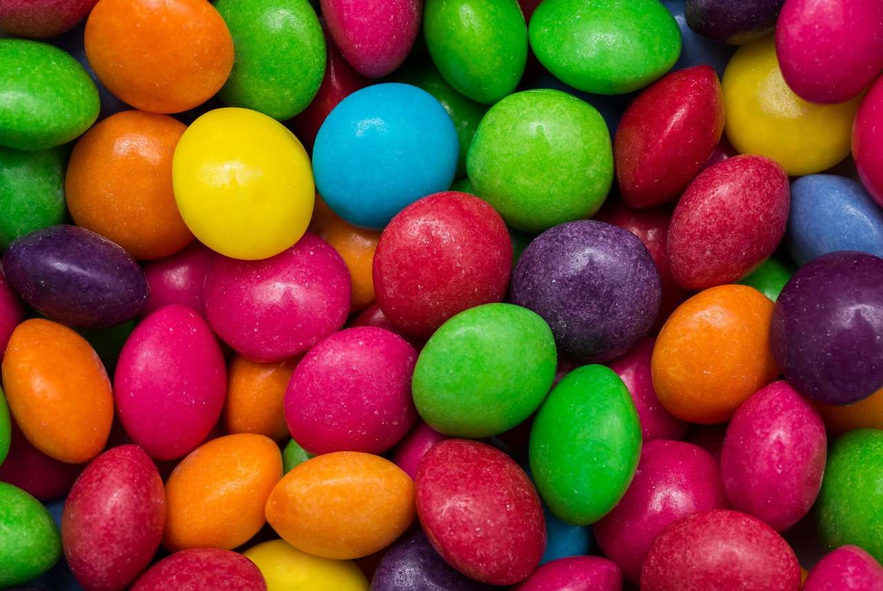 Цветни шоколадови капки онлайн пъзел