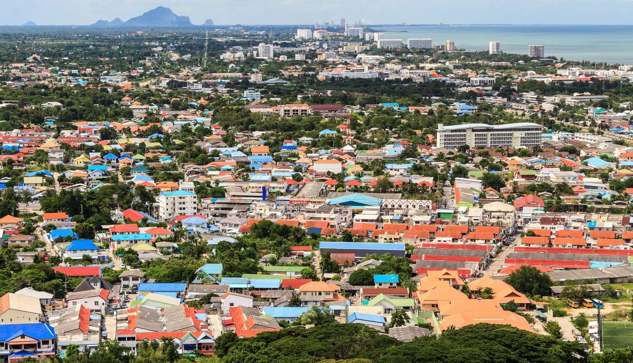 Vue aérienne de la ville de Hua Hin (Thaïlande) puzzle en ligne à partir d'une photo