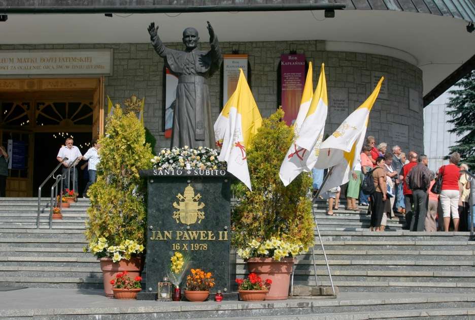 Monument till påven Pussel online