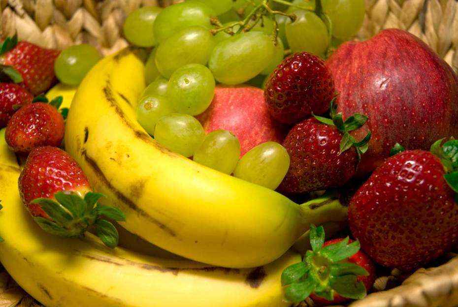 Еще для любителей фруктового и овощного безумия. пазл онлайн из фото