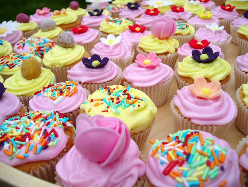 Cupcakes puzzle online from photo