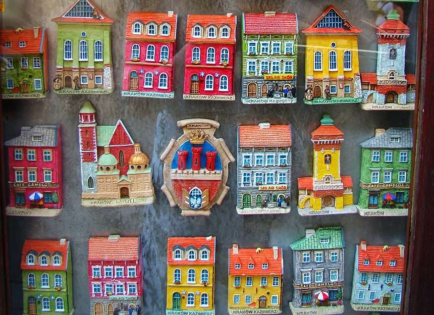 Krakow tenement houses in plaster miniatures. online puzzle