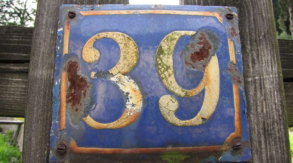 Old plate - house number online puzzle