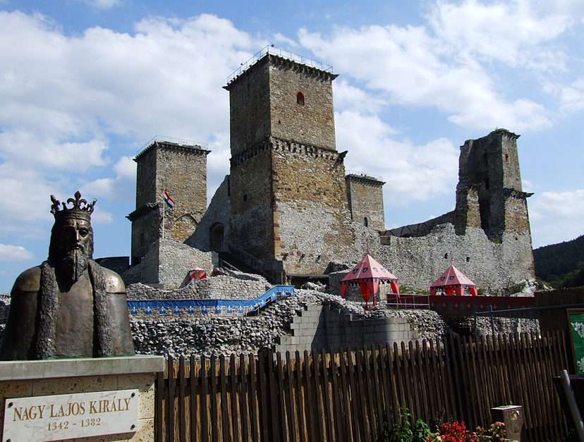 Diósgyőr Schloss in Miskolc Online-Puzzle