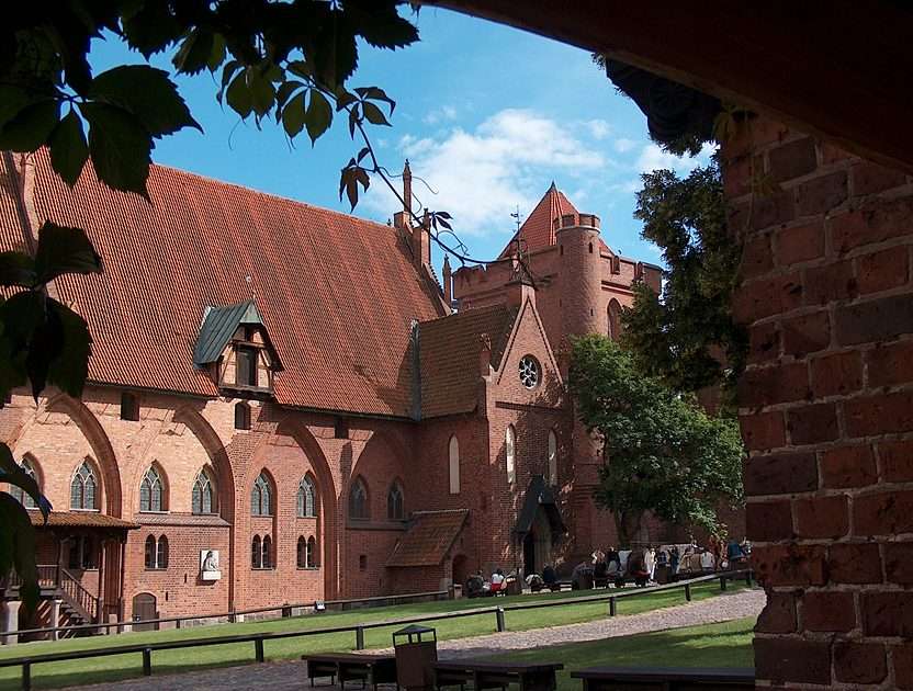 Slott i Malbork pussel online från foto