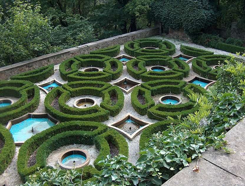 Jardín del castillo de Ksiaz puzzle online a partir de foto