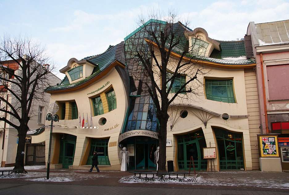A görbe ház Sopotban puzzle online fotóról