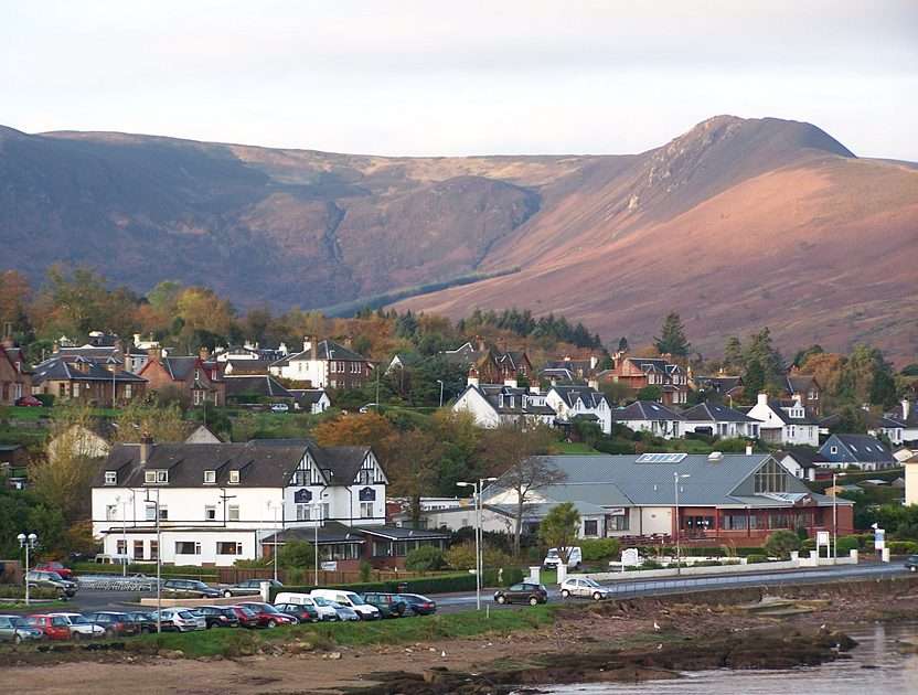En stad i Skottland. pussel online från foto