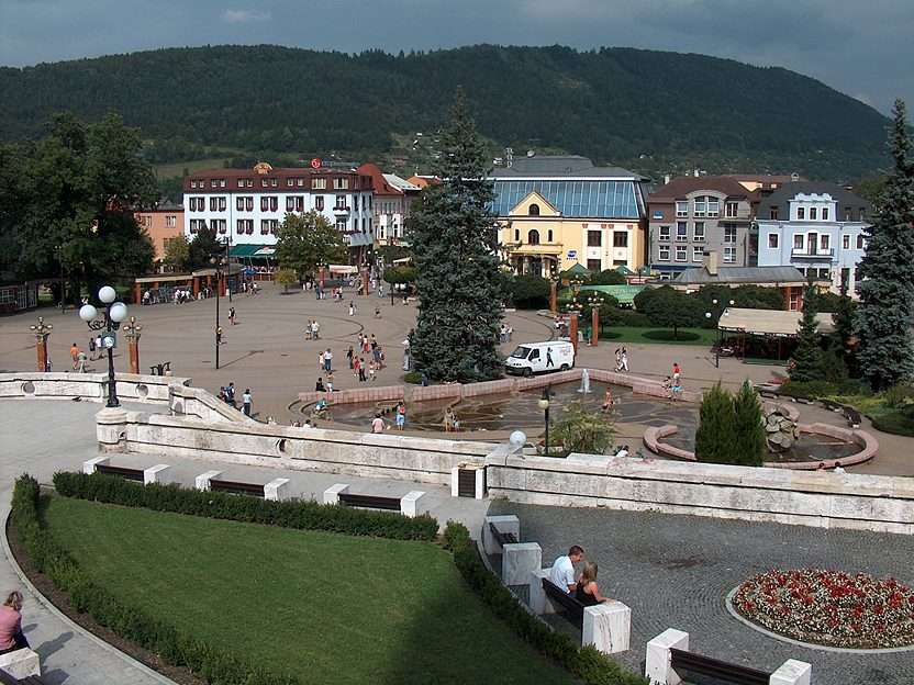 Град Жилина, Словакия онлайн пъзел от снимка