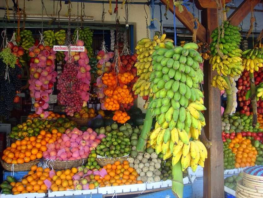 fruit stall puzzle online from photo