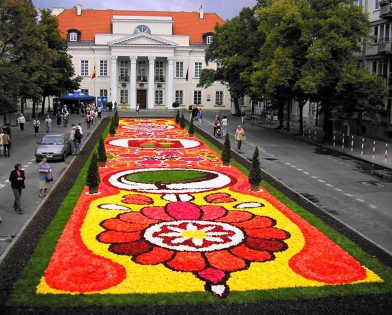 Floral carpet online puzzle