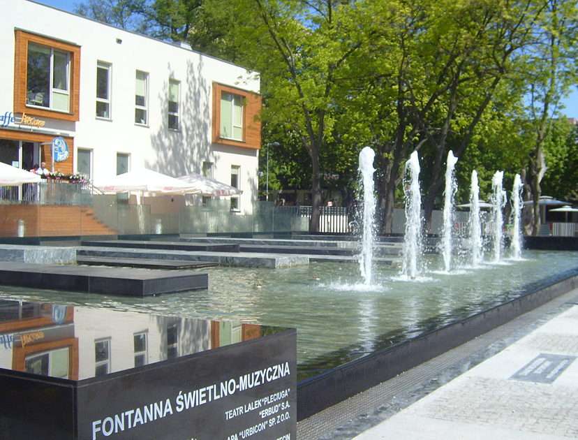 Приказен фонтан за гражданите на Щецин онлайн пъзел