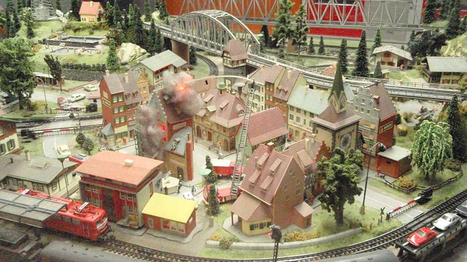 Modell des Bahnhofs in Köln Online-Puzzle