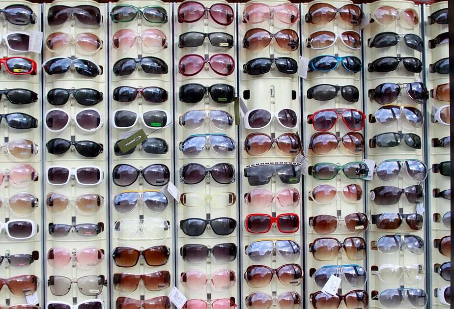 Sunglasses online puzzle