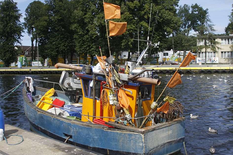 Fishing boat puzzle online from photo