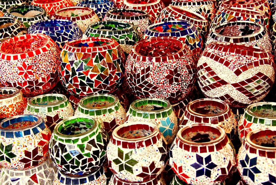 Färgglad keramik Pussel online